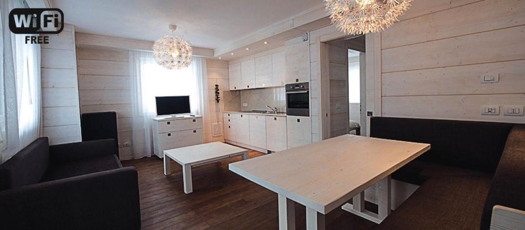 Apartamento Zoncolan Laugiane Sùtrio Exterior foto