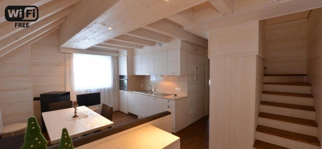 Apartamento Zoncolan Laugiane Sùtrio Exterior foto